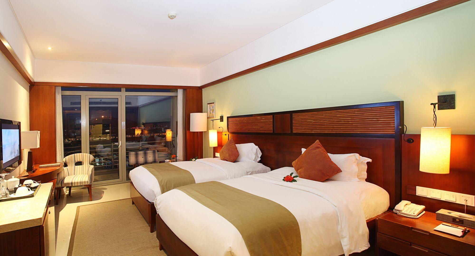 Grand Soluxe Hotel & Resort, Sanya Exteriör bild